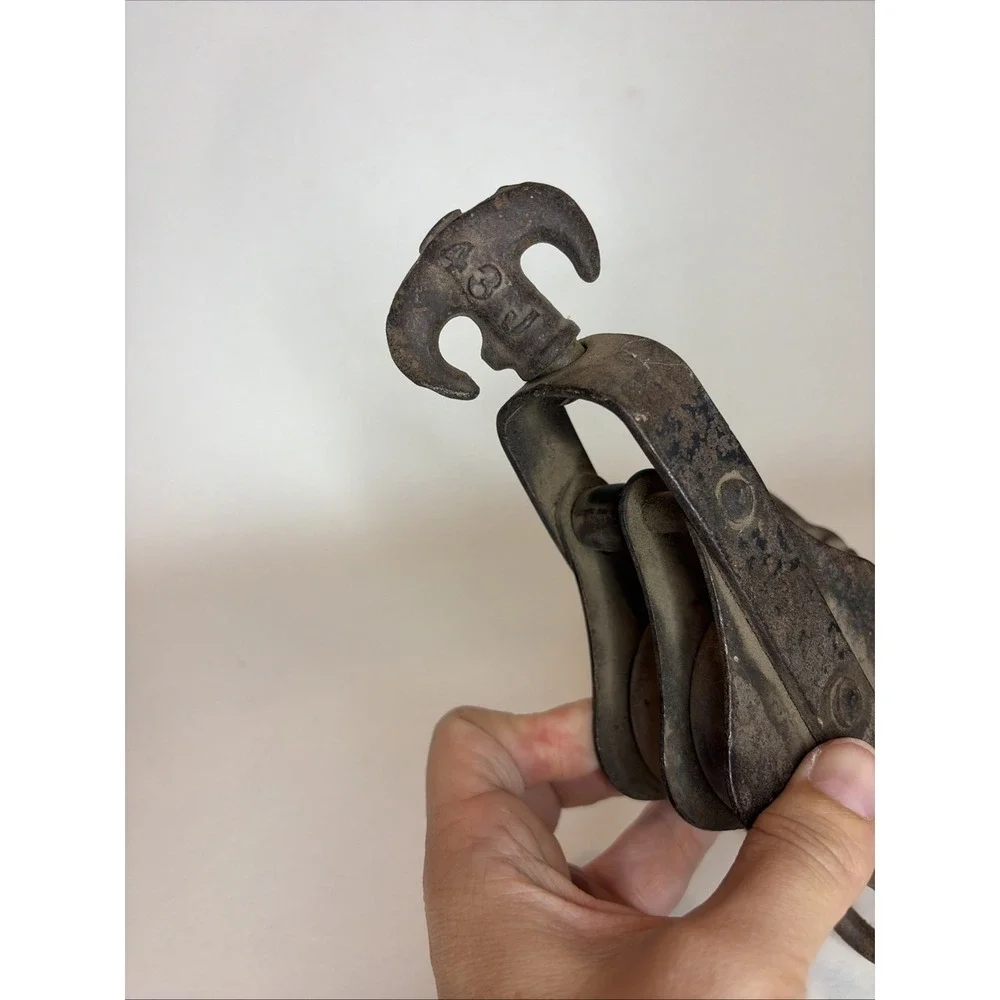 Vintage Pulley Come Along Hoist Ratchet